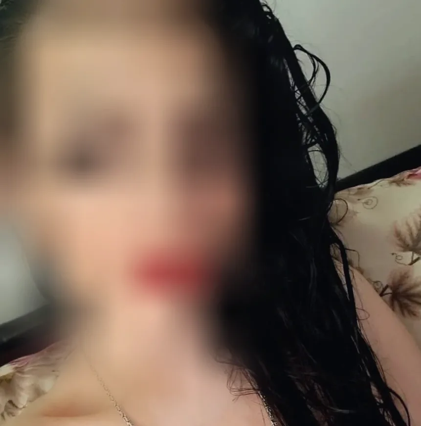 Bianca, 33