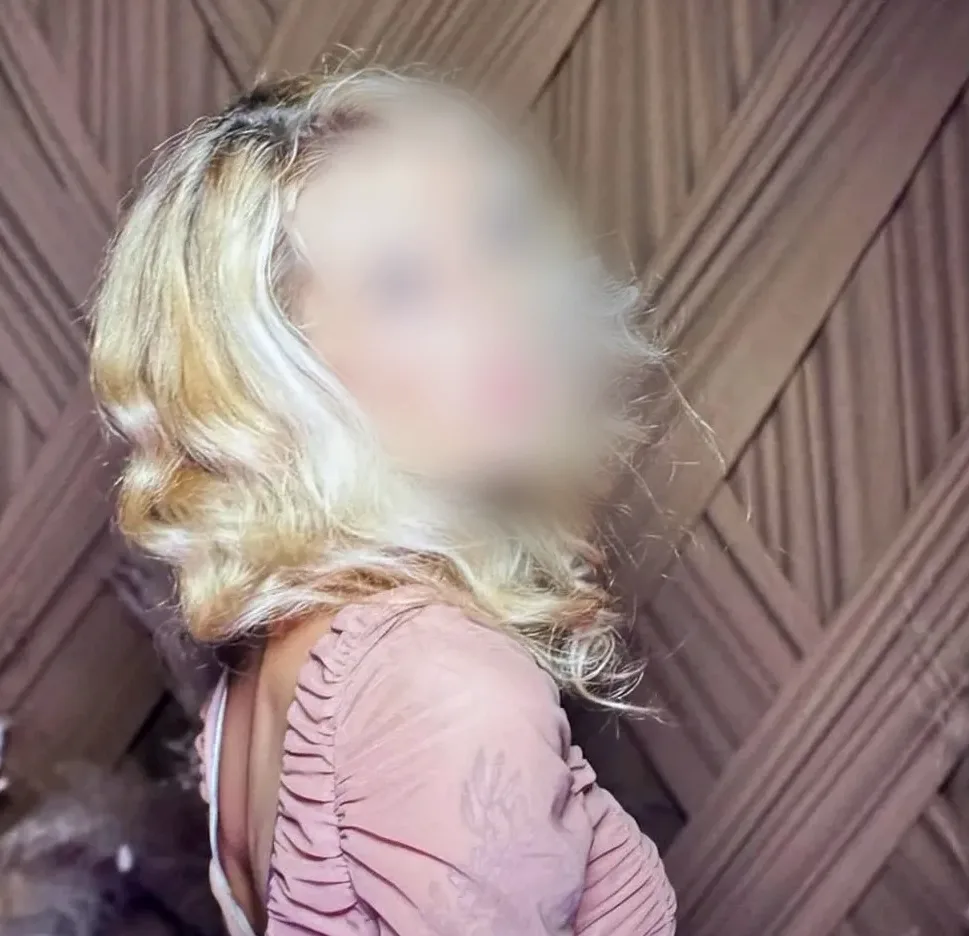 Emma, 31
