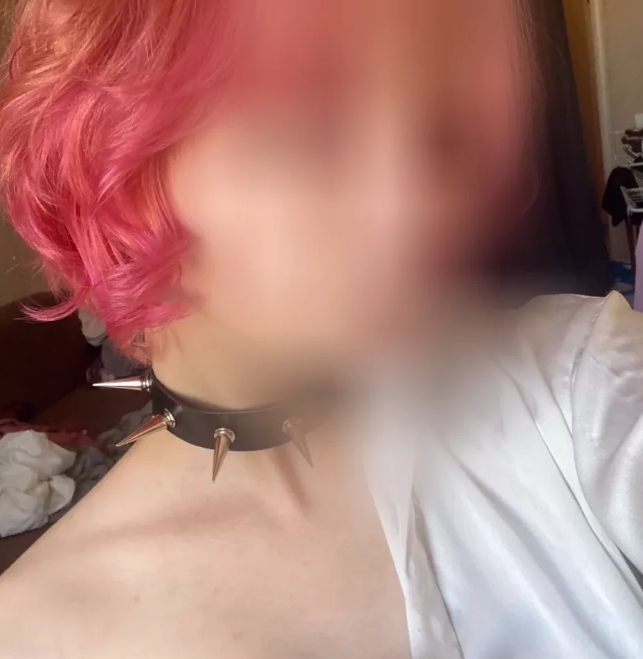 Esila, 19