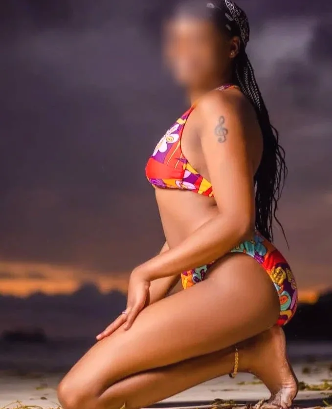 Kimberly, 31