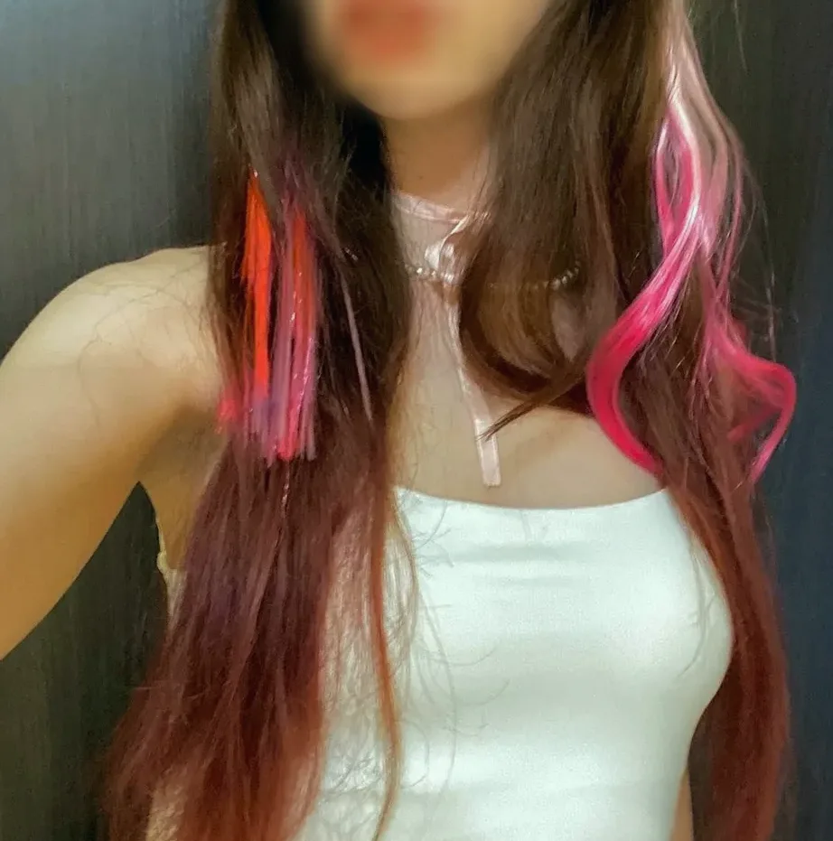 Mila, 22