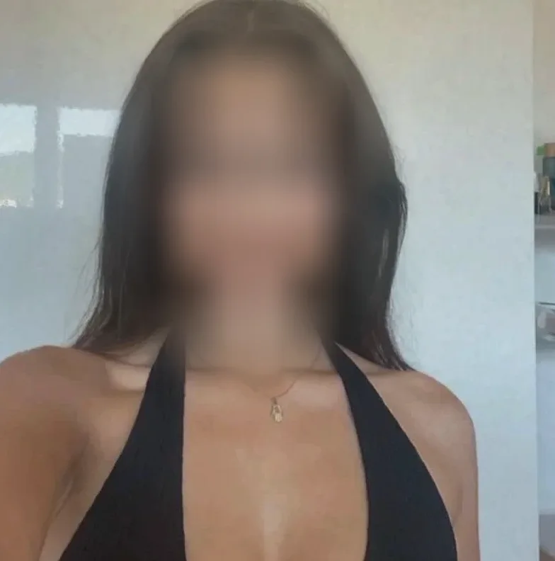 Sofia, 23