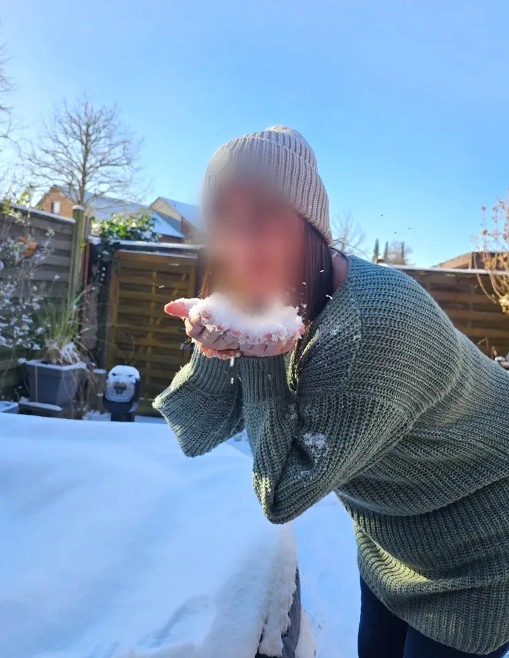 Sophie, 32